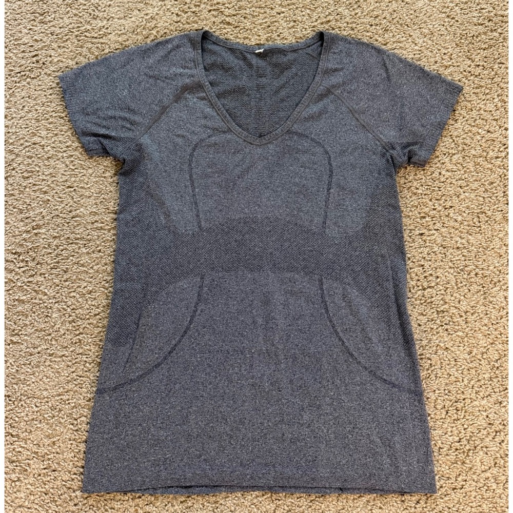 Lululemon Swiftly Tech Short Sleeve V-Neck Heathered Grey Size 10